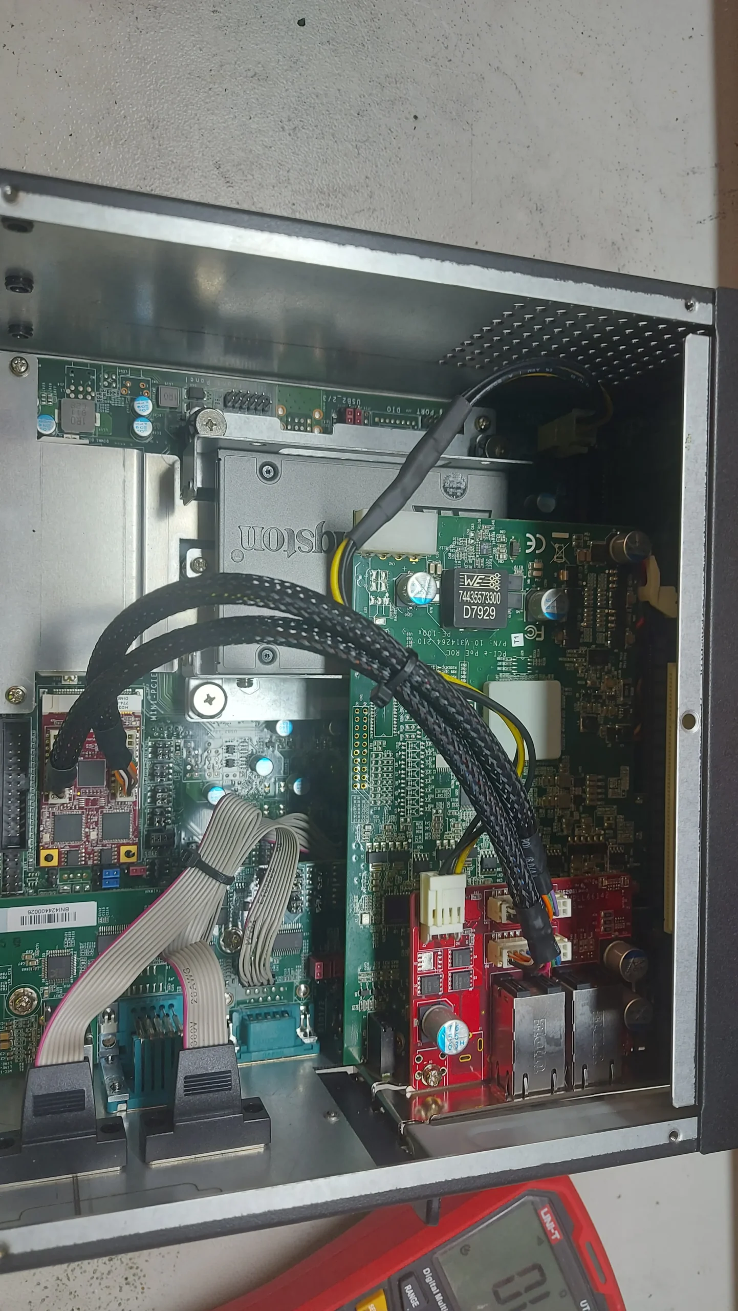 Serwis elektroniki stosowanej w maszynach przemysłowych